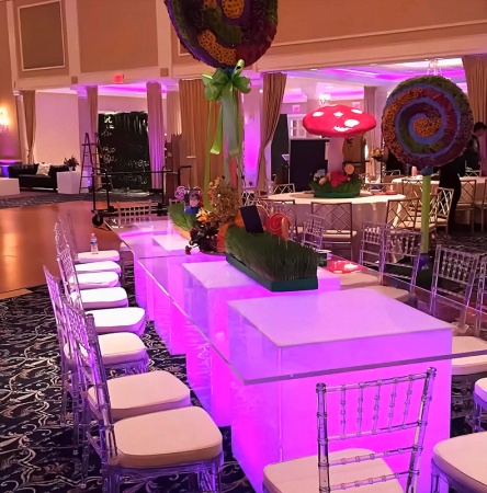 Светильник Куб 10 с питанием от АКБ, RGB