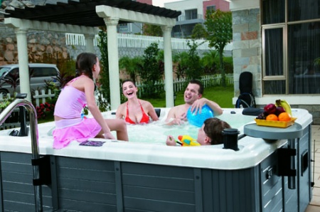 Гидромассажный бассейн SR829 Гидромассажный бассейн SR829